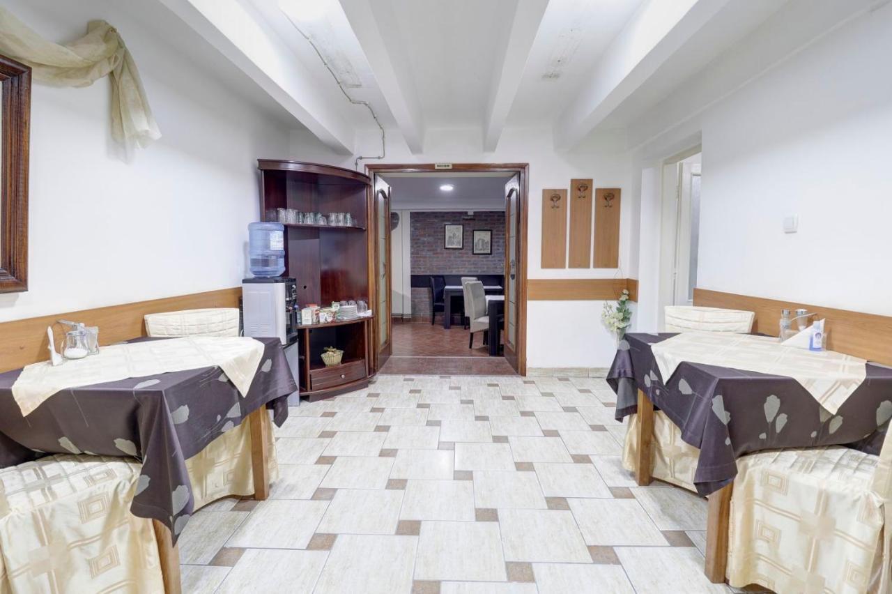 Hotel Perla Ldm Leskovac Лесковац Екстер'єр фото