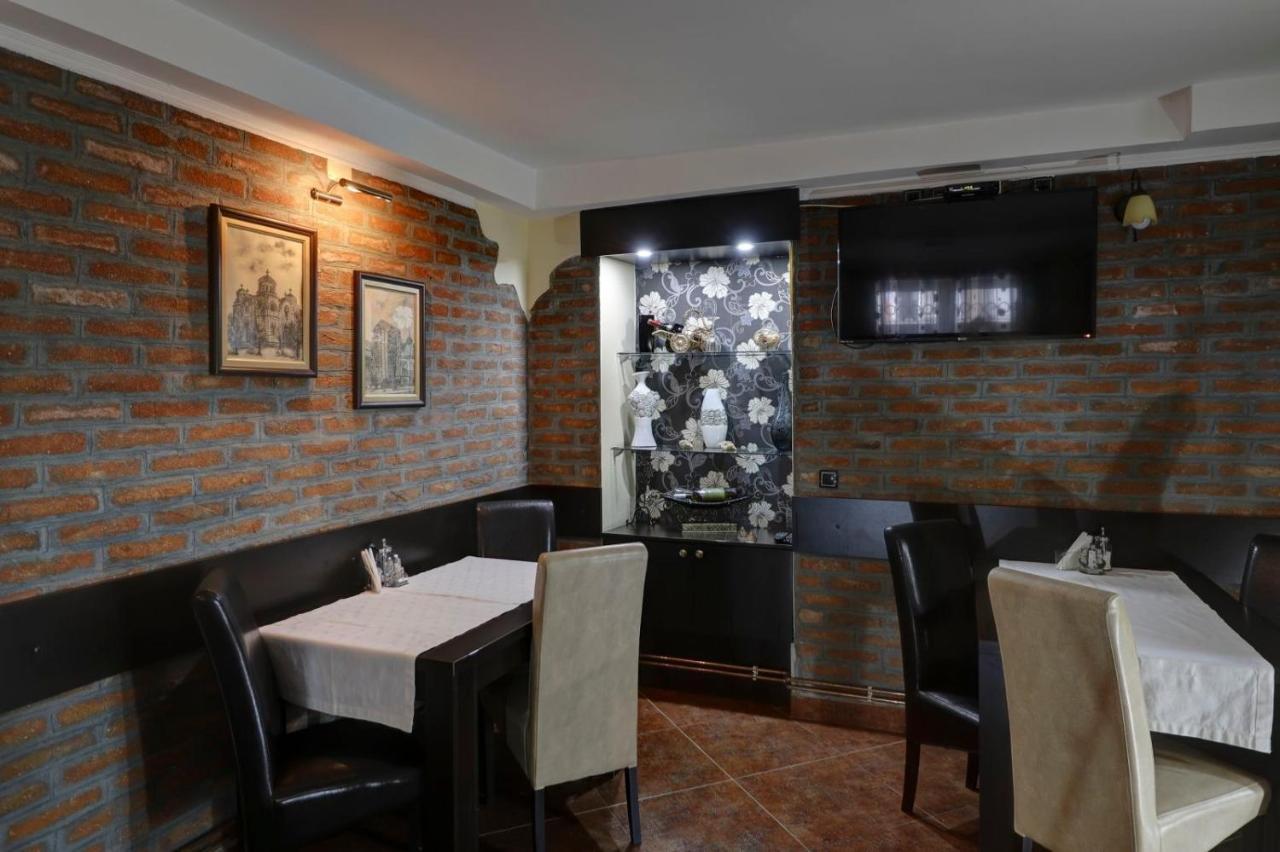 Hotel Perla Ldm Leskovac Лесковац Екстер'єр фото