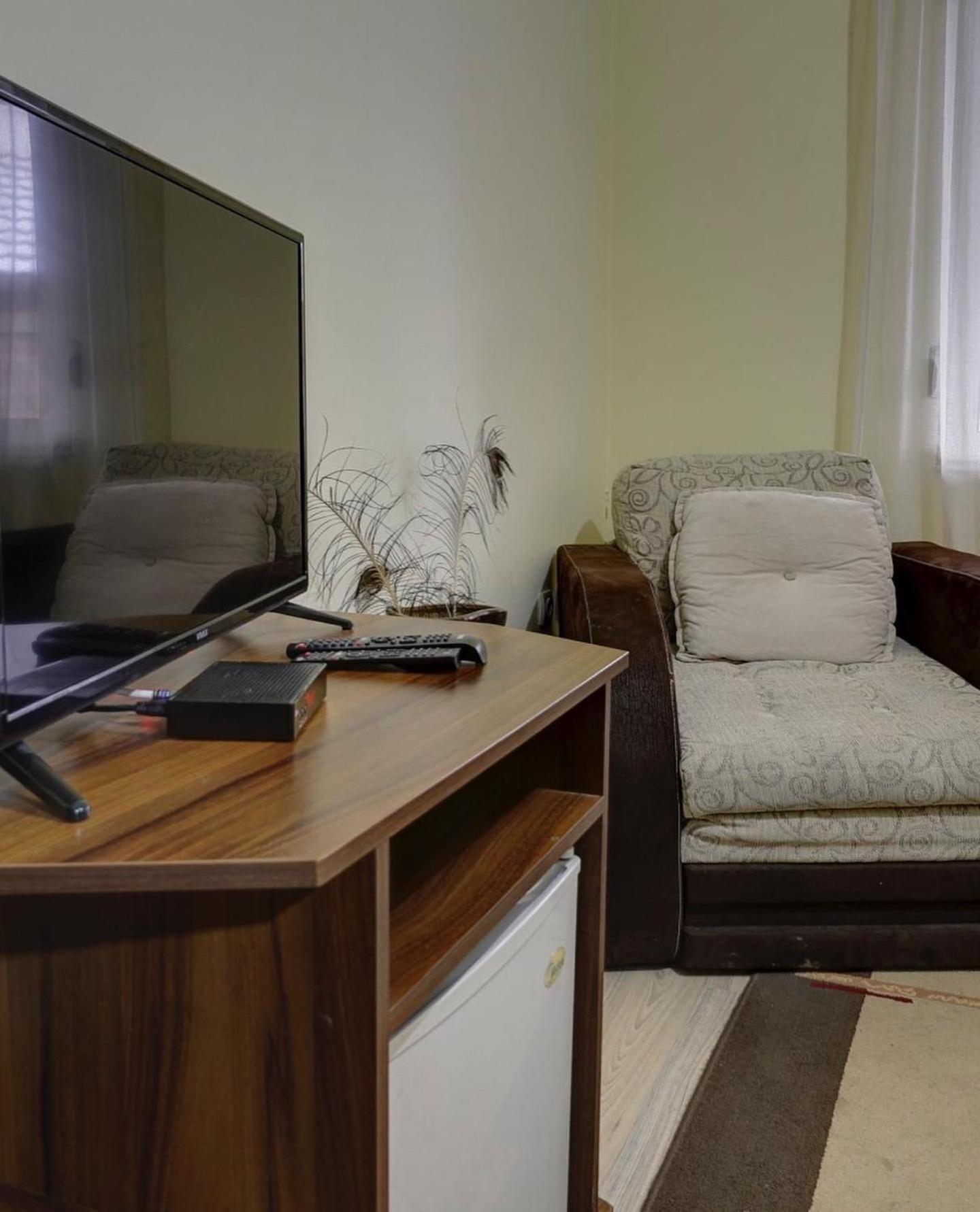 Hotel Perla Ldm Leskovac Лесковац Екстер'єр фото