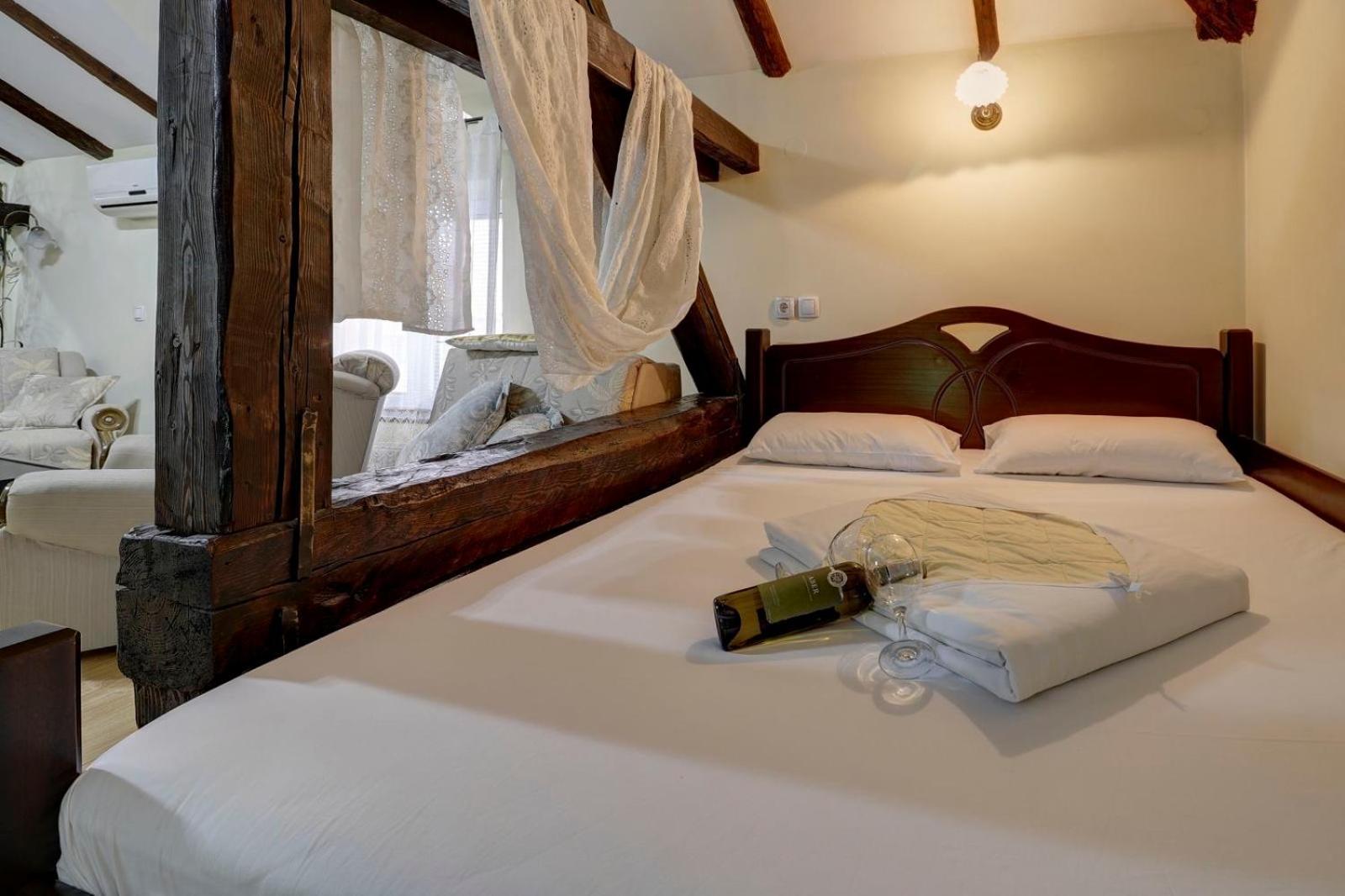 Hotel Perla Ldm Leskovac Лесковац Екстер'єр фото