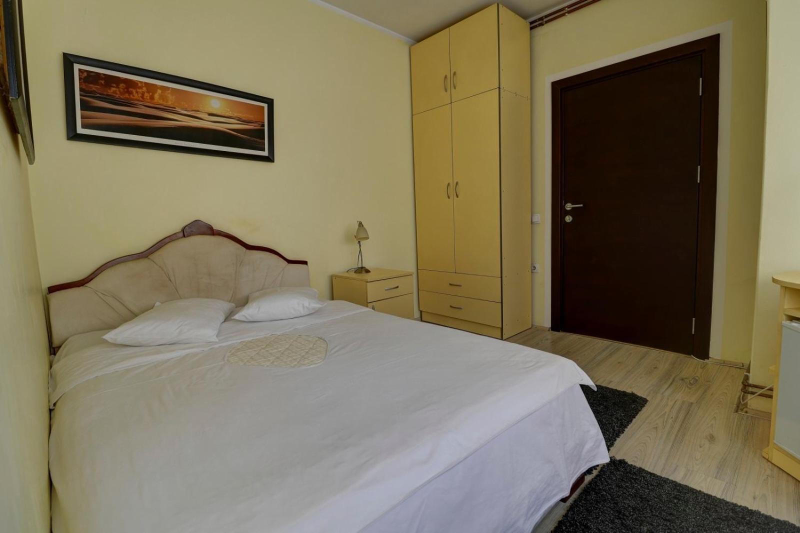 Hotel Perla Ldm Leskovac Лесковац Екстер'єр фото