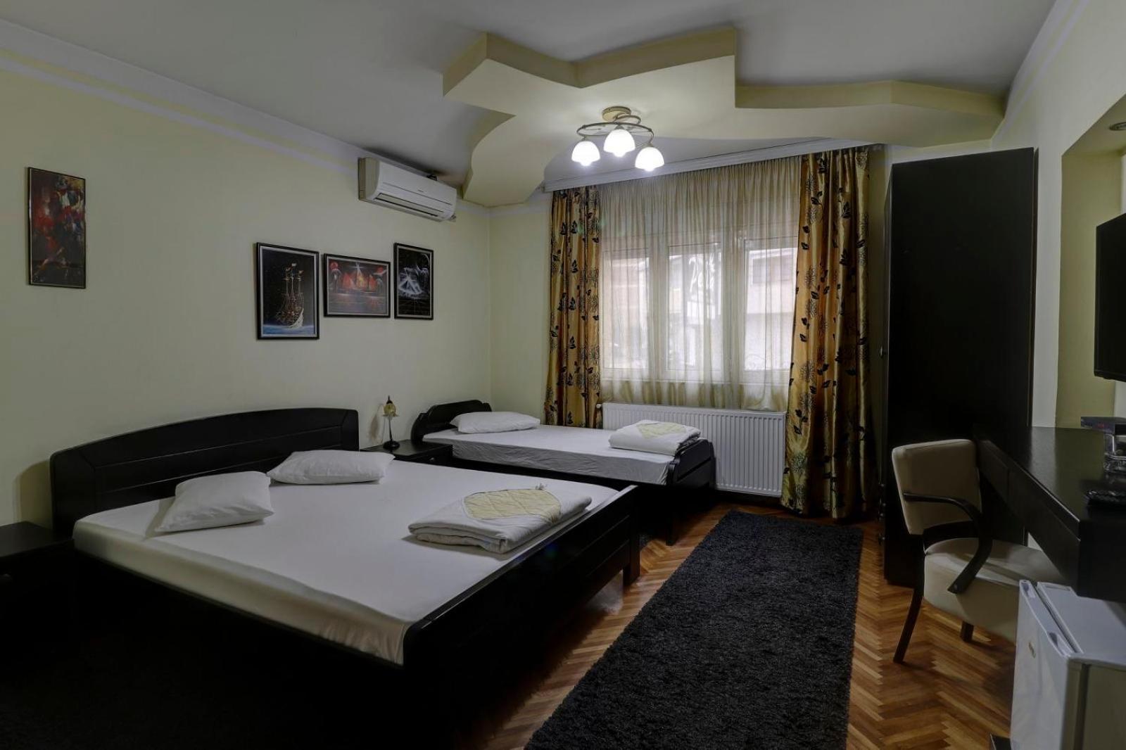 Hotel Perla Ldm Leskovac Лесковац Екстер'єр фото
