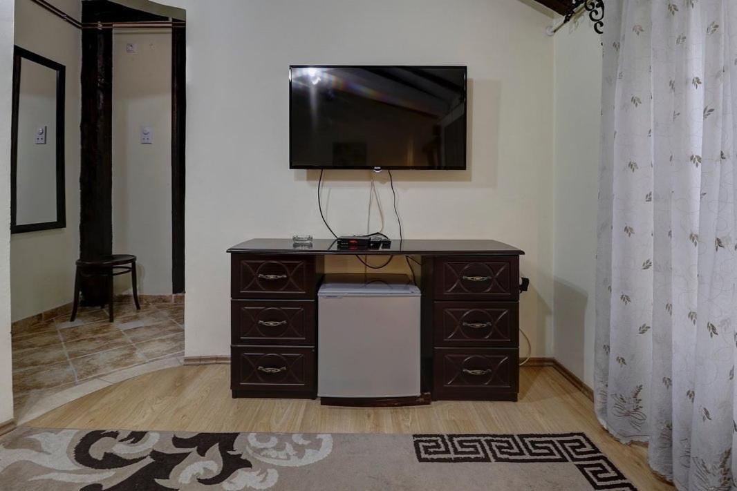 Hotel Perla Ldm Leskovac Лесковац Екстер'єр фото